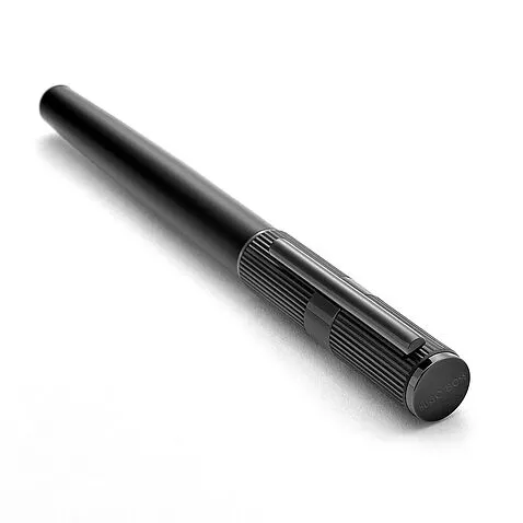 Перьевая авторучка Formation Line Black