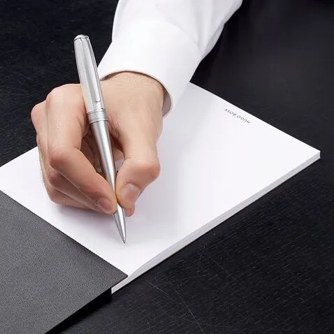 Шариковая авторучка Essential Metal Silver