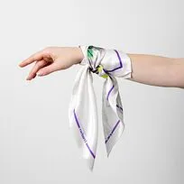 Шелковый шарф Madeleine White